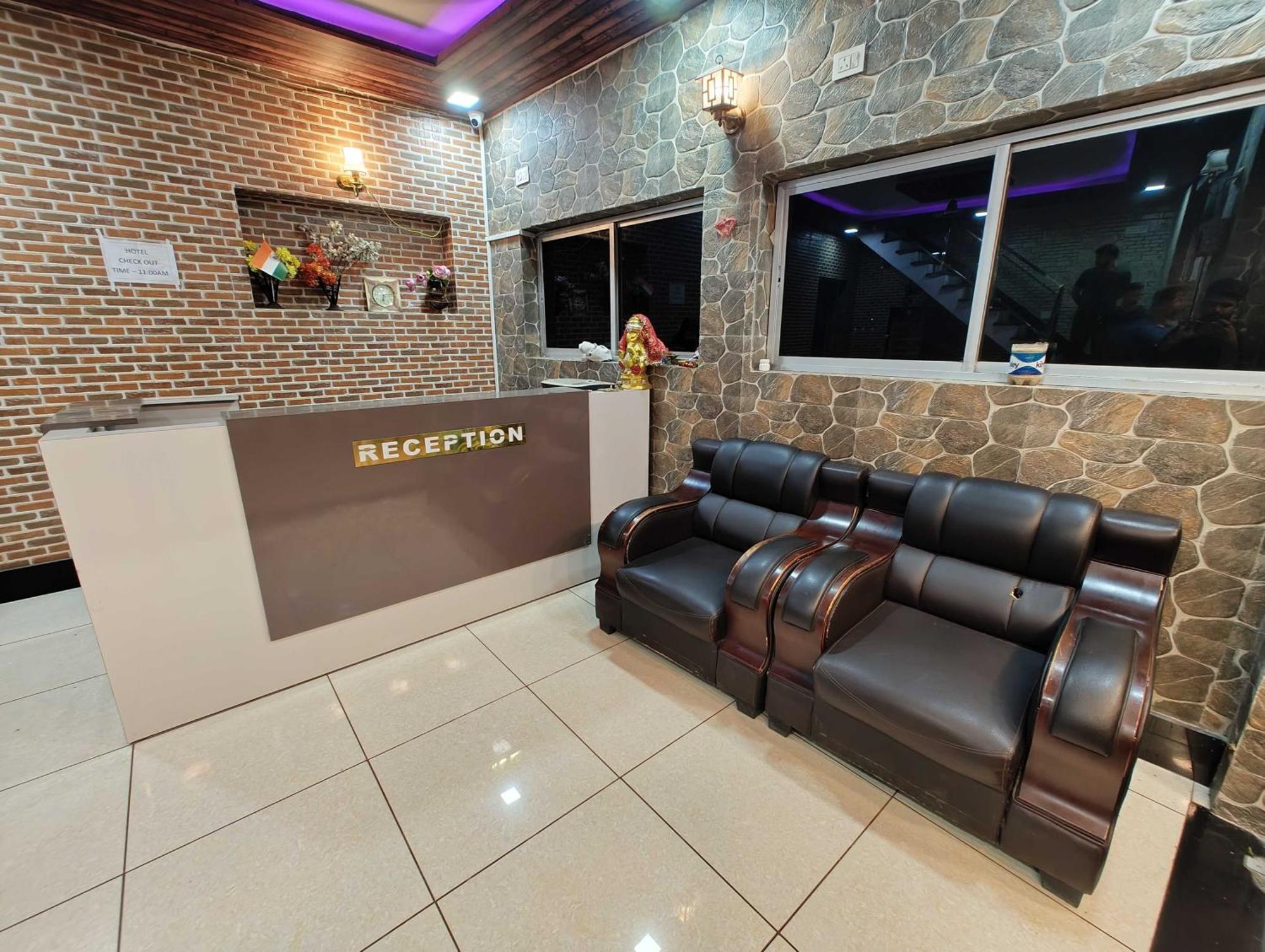 Hotel Nalanda City & Restaurant Dipnagar Exteriér fotografie